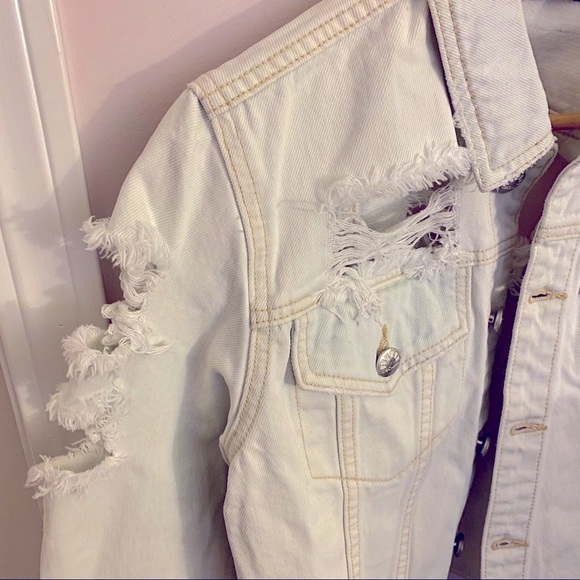 ✖️SOLD✖️ 🏷NWT The Kerry Shrunken Trucker - Picture 9 of 13